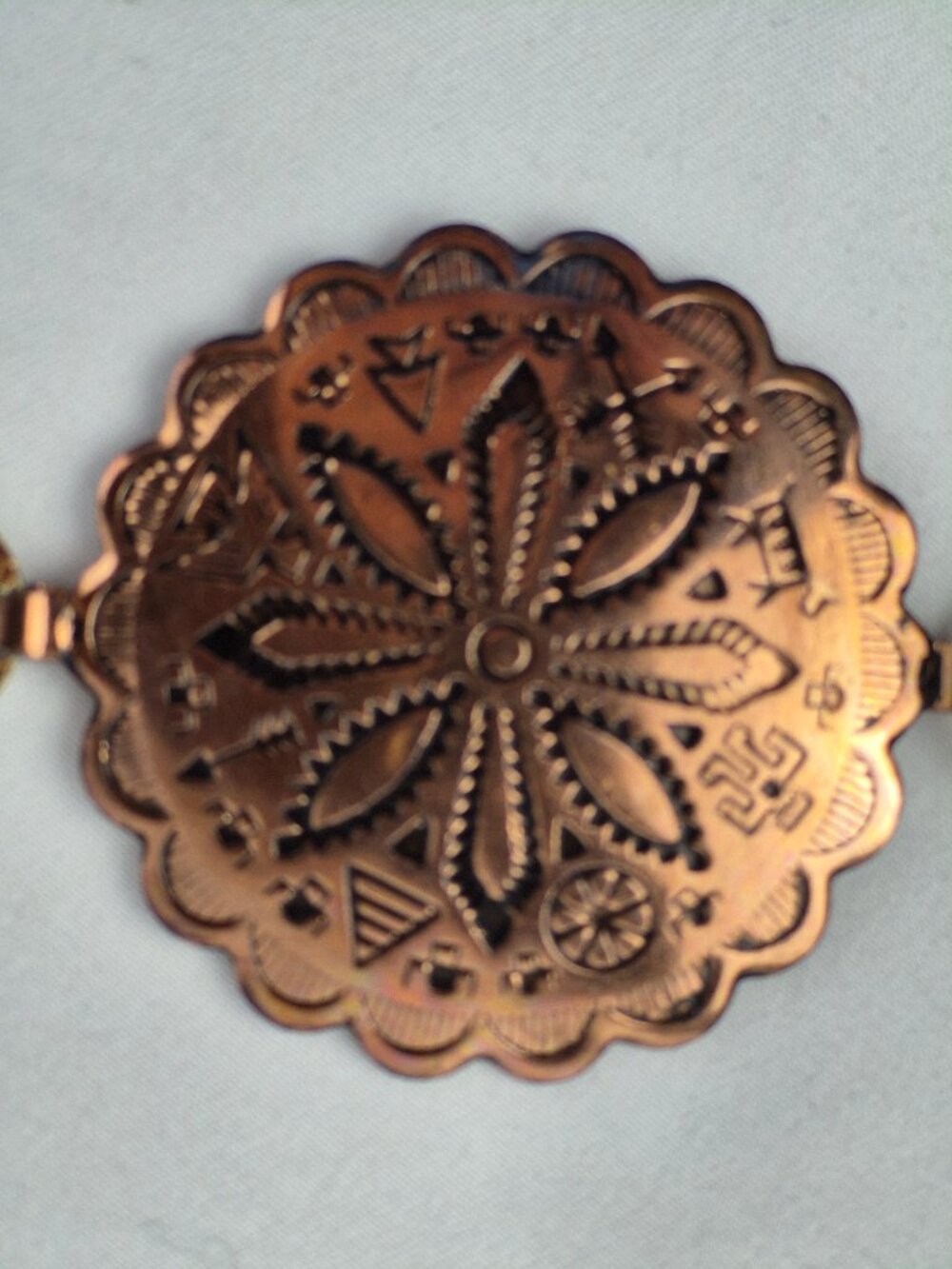 Vintage Native American Style Copper Tone Medallion Belt - Picture 4 of 10